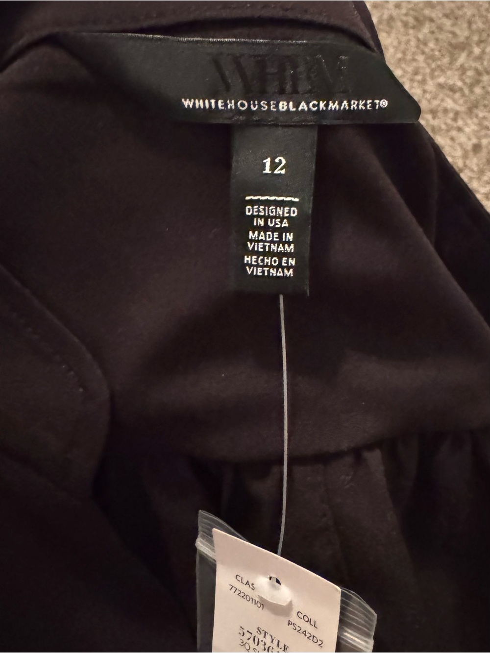 NWT! White House Black Market Black V-Neck Puff Sleeve Blouse Sz. 12 - Picture 6 of 7
